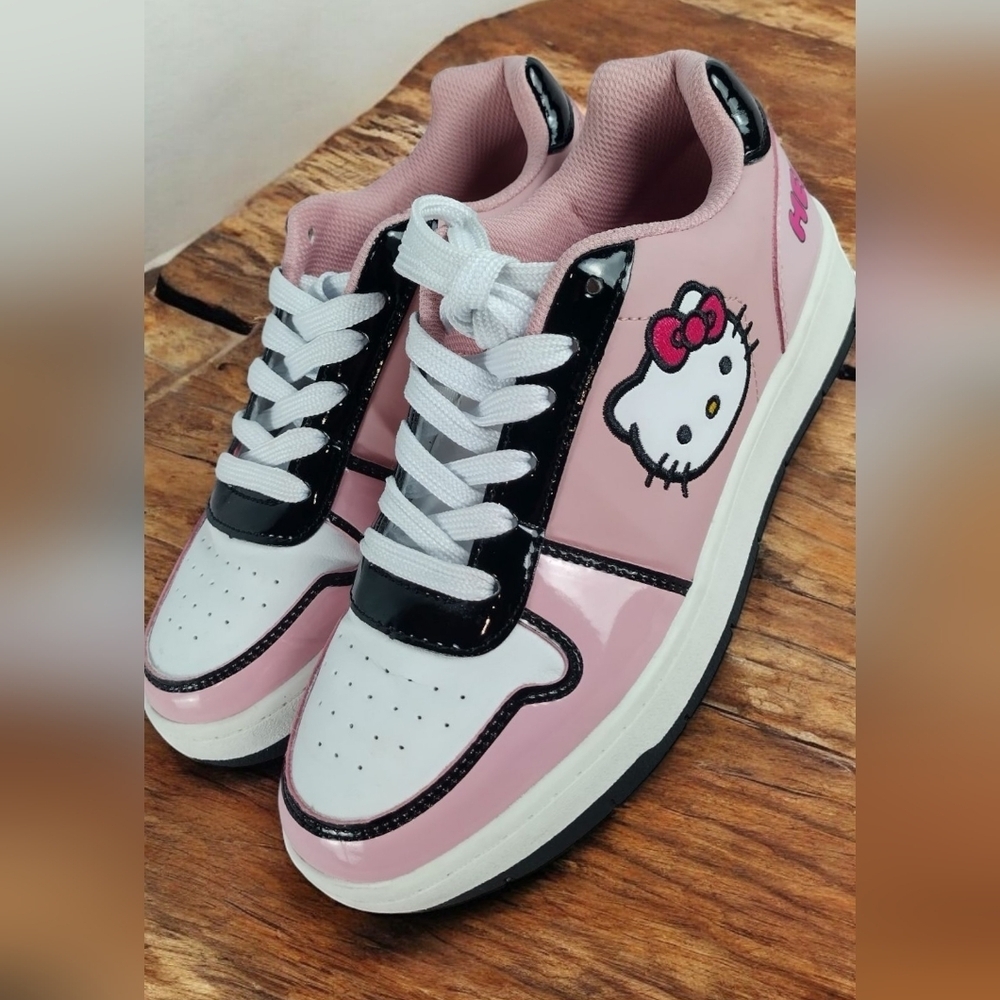 Hello Kitty Sanrio Tennis Shoes Size 6 Women Casual White Pink Black Embroidered